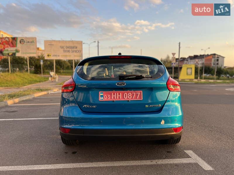 Хэтчбек Ford Focus 2015 в Ровно фото 3 Хэтчбек Ford Focus 2015 в Ровно