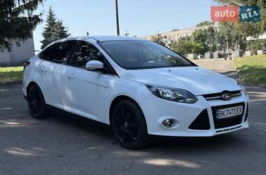 Седан Ford Focus 2011 в 