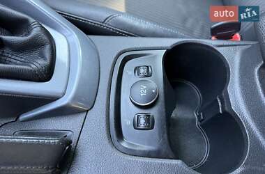 Седан Ford Focus 2011 в 