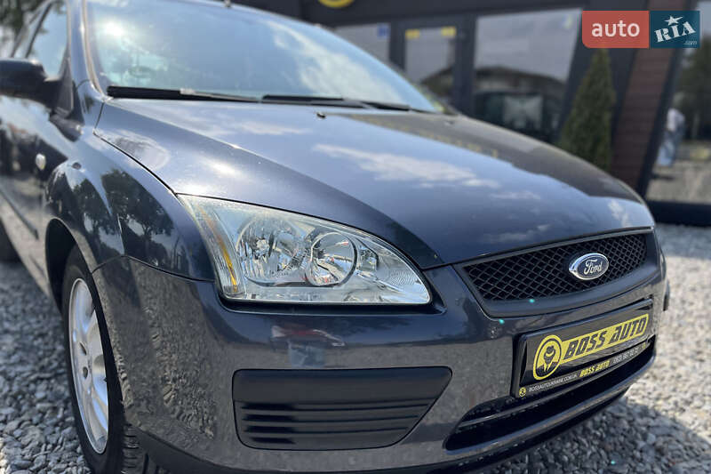 Хэтчбек Ford Focus 2006 в Коломые