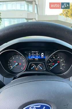 Седан Ford Focus 2016 в 