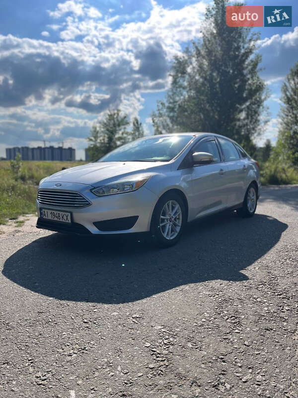 Седан Ford Focus 2015 в Киеве фото 3 Седан Ford Focus 2015 в Киеве