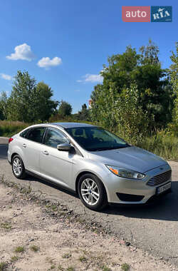 Седан Ford Focus 2015 в 