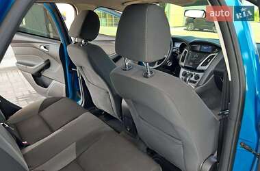 Седан Ford Focus 2014 в 