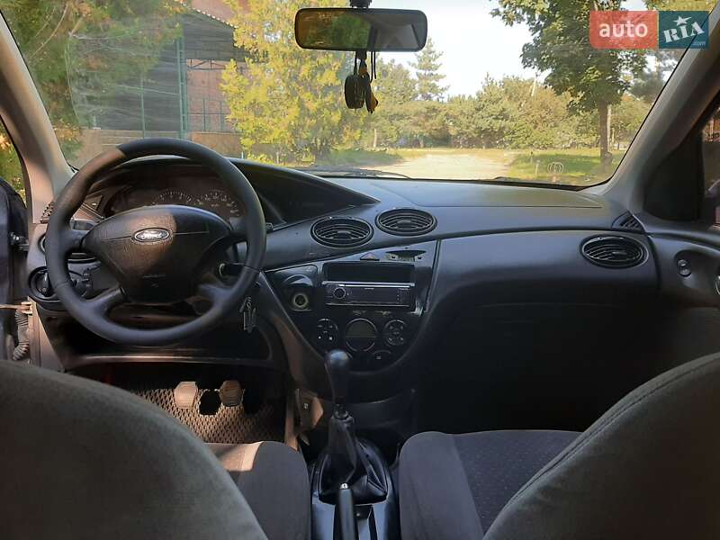 Седан Ford Focus 2004 в Харькове фото 9 Седан Ford Focus 2004 в Харькове