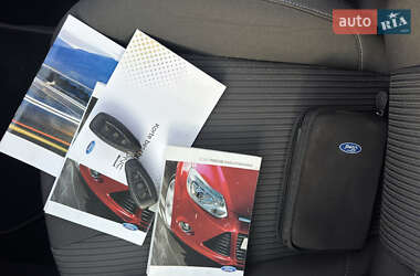 Универсал Ford Focus 2014 в 