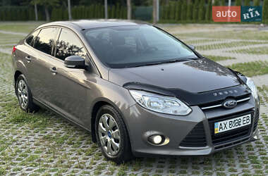Седан Ford Focus 2013 в 