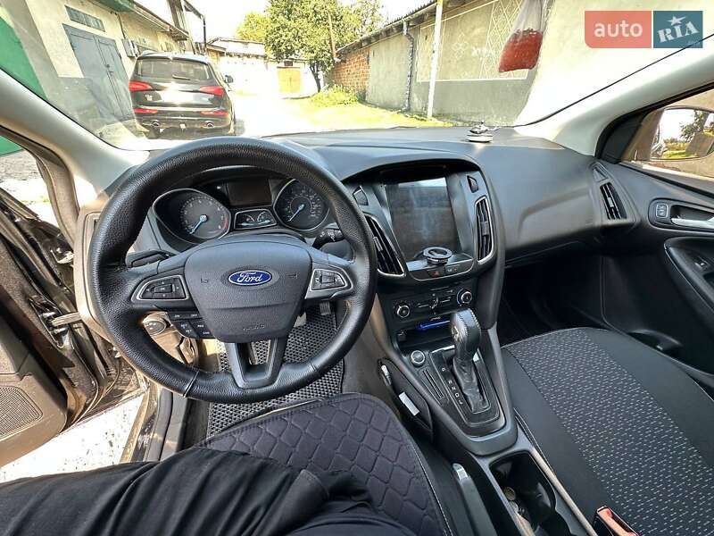 Седан Ford Focus 2015 в Дубно