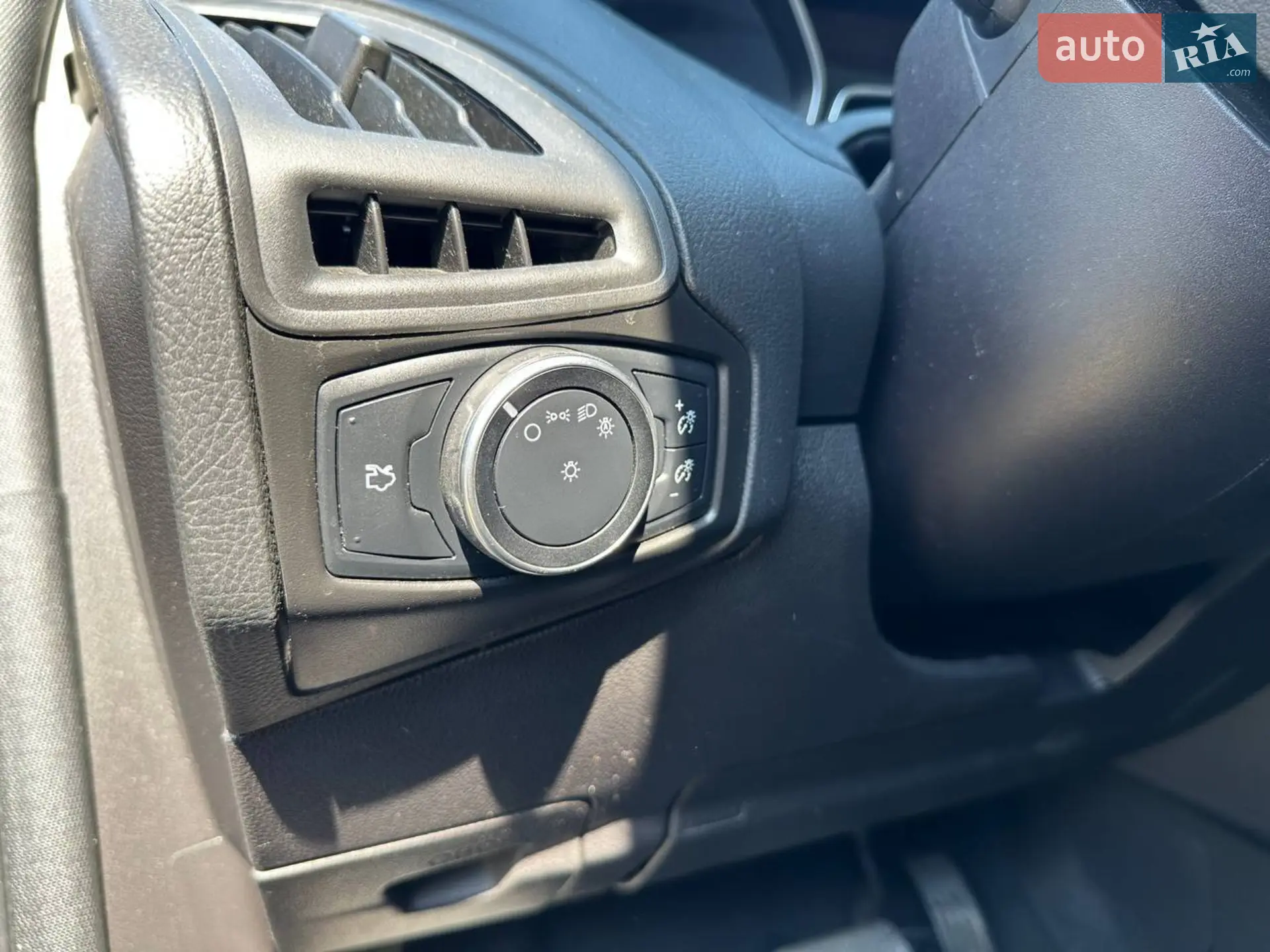2015 Ford Focus - мініатюра 13