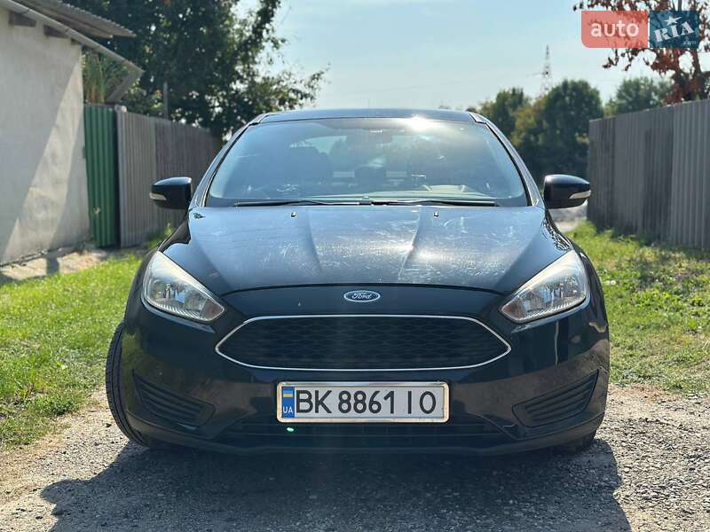 Седан Ford Focus 2015 в Дубно