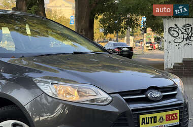 Седан Ford Focus 2012 в 