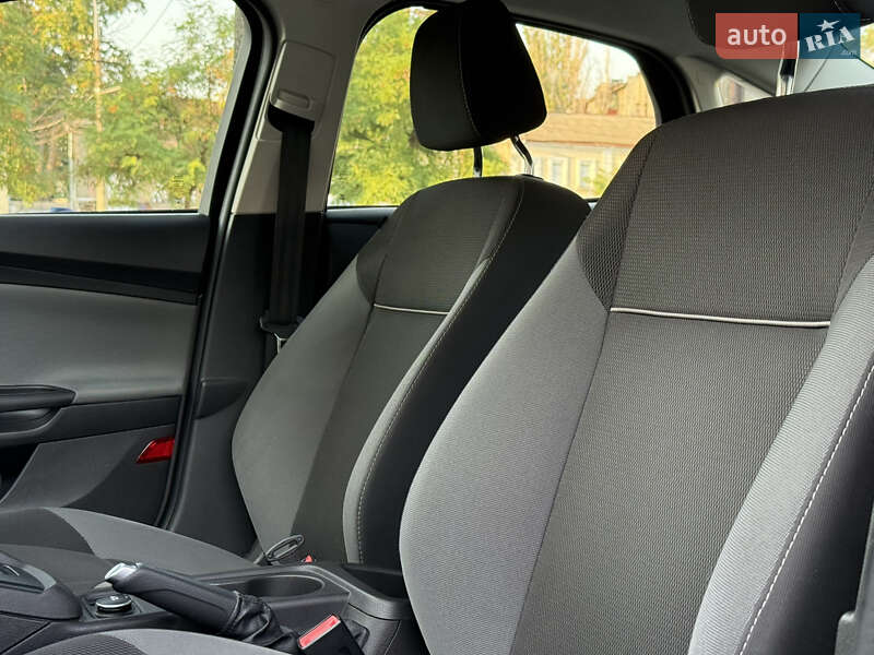 Седан Ford Focus 2012 в Миколаєві