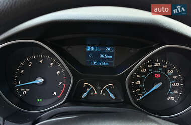 Седан Ford Focus 2012 в 
