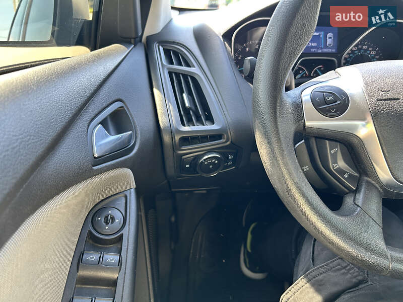 Хэтчбек Ford Focus 2011 в Киеве