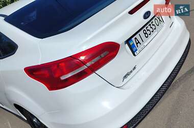 Седан Ford Focus 2016 в 