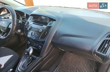 Седан Ford Focus 2016 в 