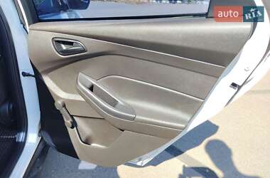 Седан Ford Focus 2016 в 
