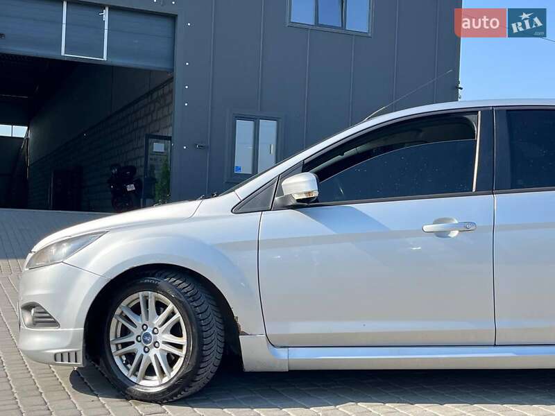 Хэтчбек Ford Focus 2010 в Львове фото 7 Хэтчбек Ford Focus 2010 в Львове