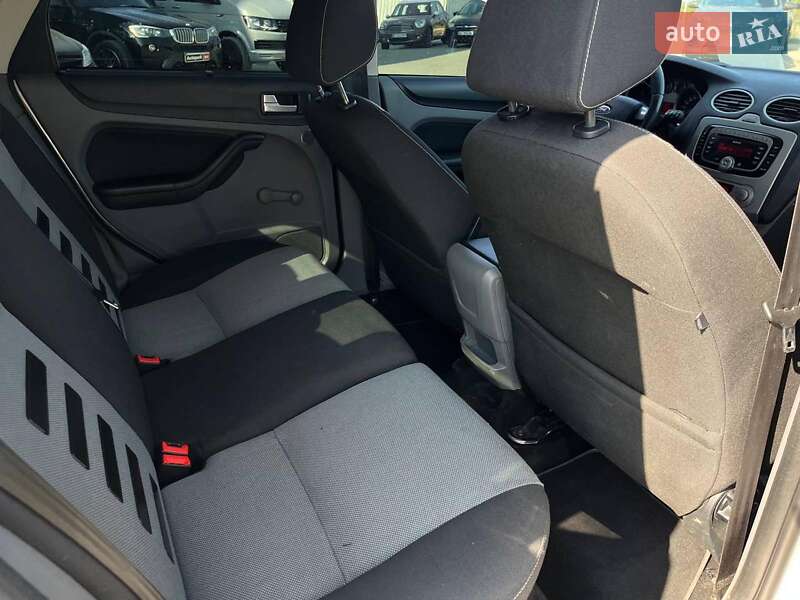 Хэтчбек Ford Focus 2010 в Львове фото 21 Хэтчбек Ford Focus 2010 в Львове