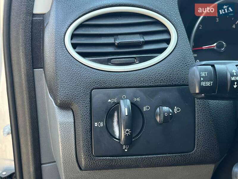 Хэтчбек Ford Focus 2010 в Львове фото 37 Хэтчбек Ford Focus 2010 в Львове