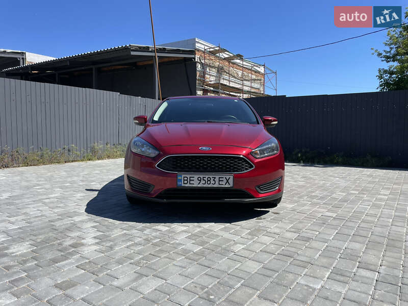Седан Ford Focus 2015 в 