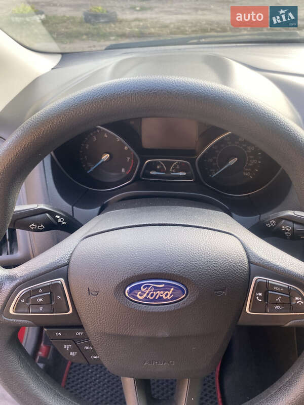 Седан Ford Focus 2017 в Соснівці