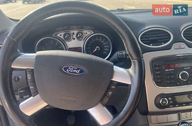 Универсал Ford Focus 2010 в 