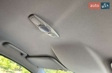 Хэтчбек Ford Focus 2012 в 