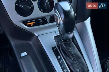 Седан Ford Focus 2014 в 