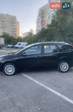 Универсал Ford Focus 2010 в 