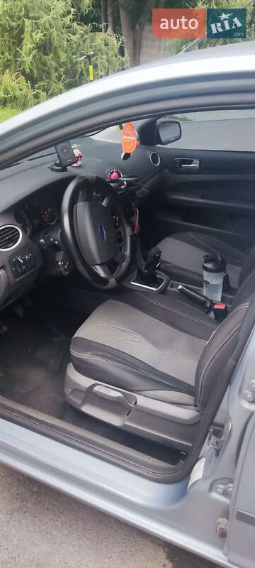 Хэтчбек Ford Focus 2006 в Виннице