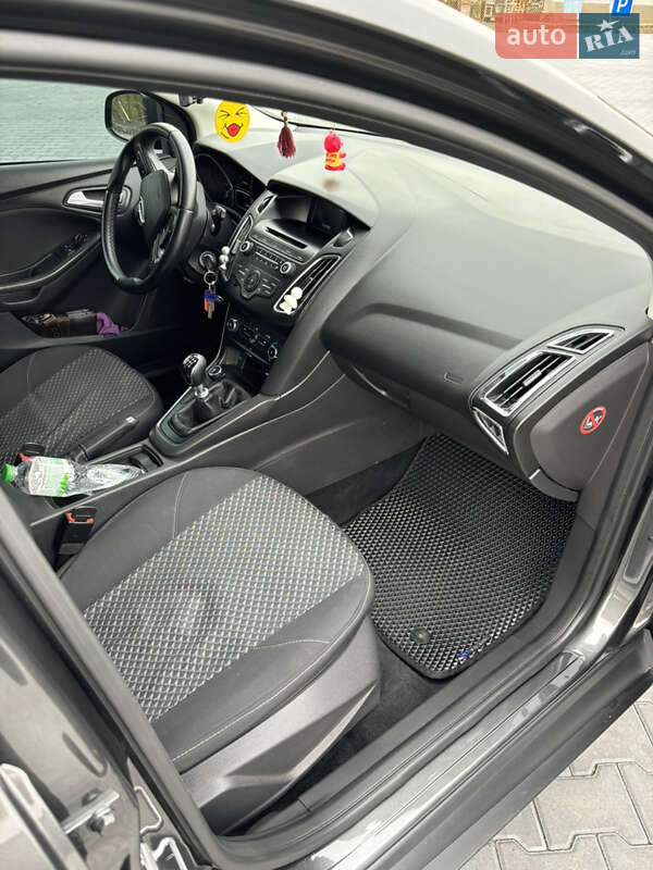 Хэтчбек Ford Focus 2016 в Зборове