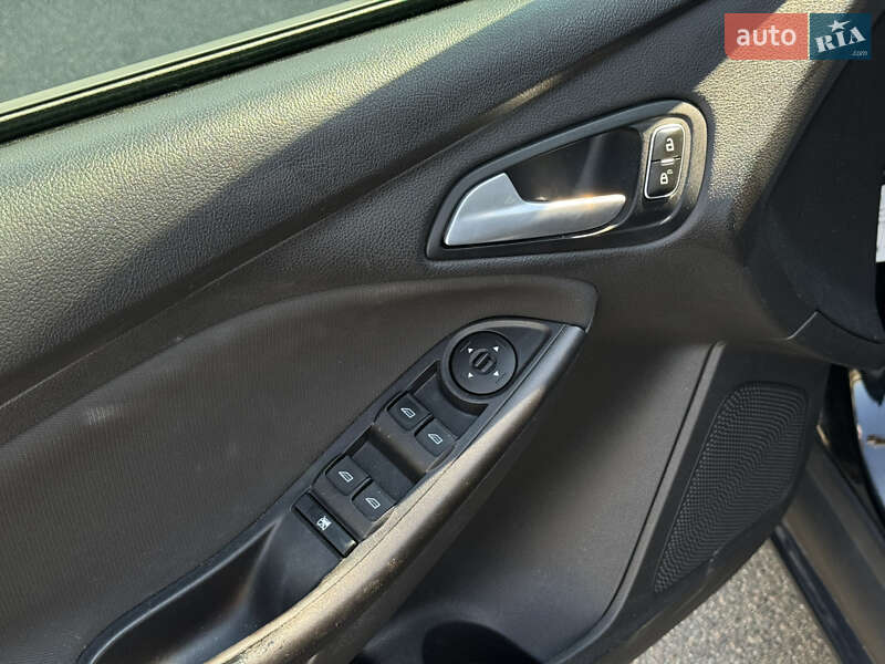 Седан Ford Focus 2018 в Киеве фото 9 Седан Ford Focus 2018 в Киеве