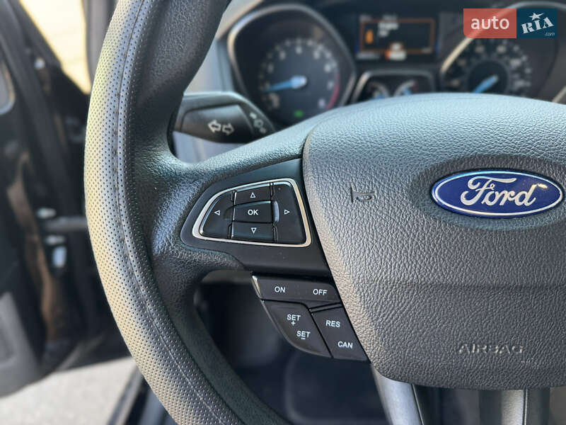 Седан Ford Focus 2018 в Киеве фото 13 Седан Ford Focus 2018 в Киеве