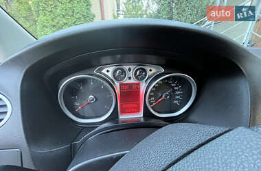 Универсал Ford Focus 2010 в 