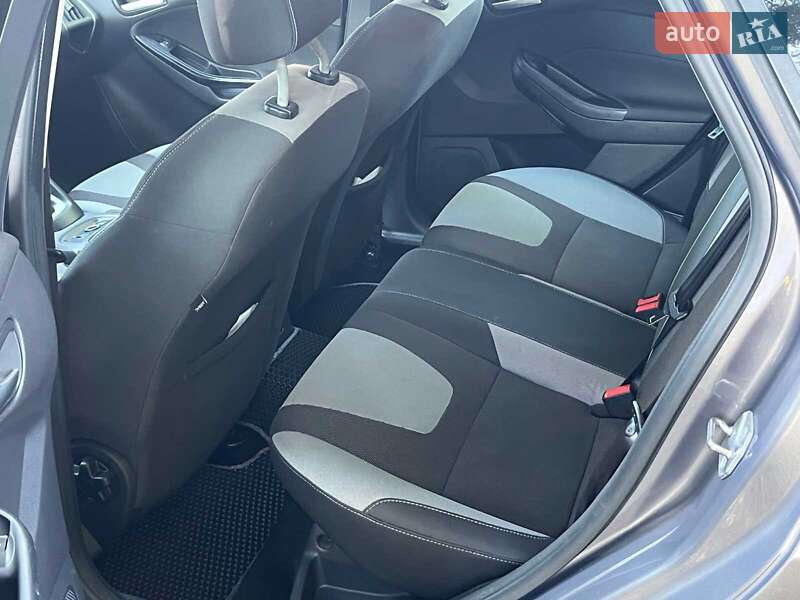 Хэтчбек Ford Focus 2012 в Киеве фото 30 Хэтчбек Ford Focus 2012 в Киеве