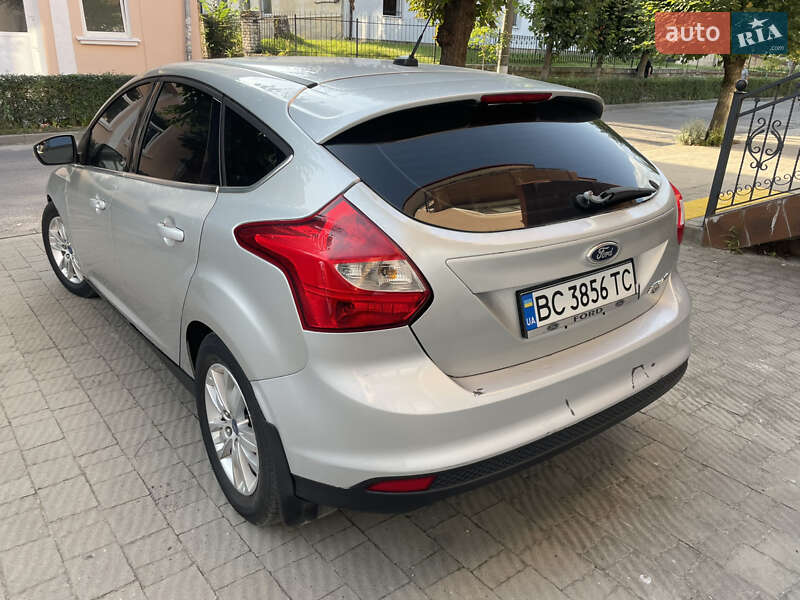 Хэтчбек Ford Focus 2012 в Золочеве