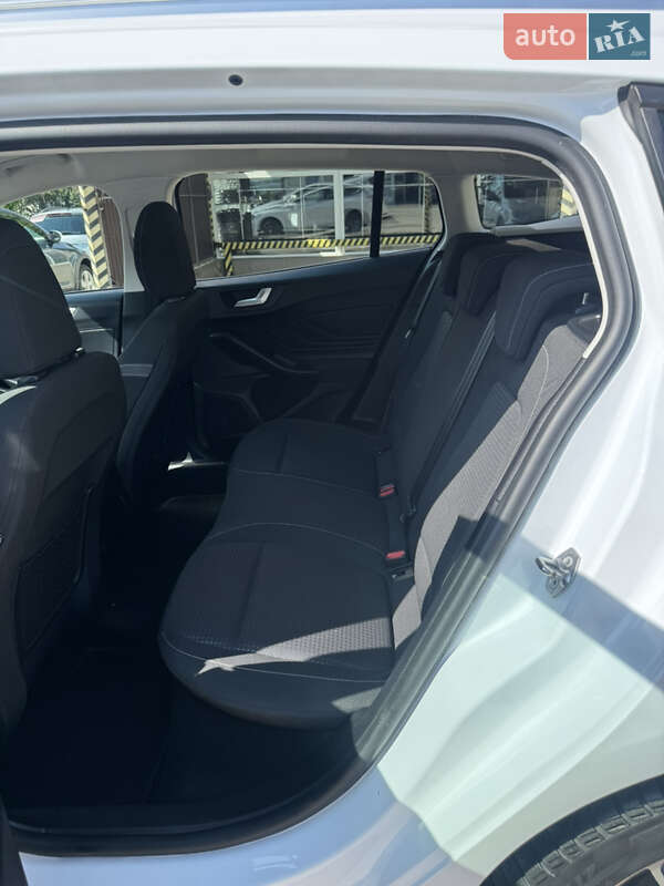 Універсал Ford Focus 2020 в Сваляві фото 11 Універсал Ford Focus 2020 в Сваляві