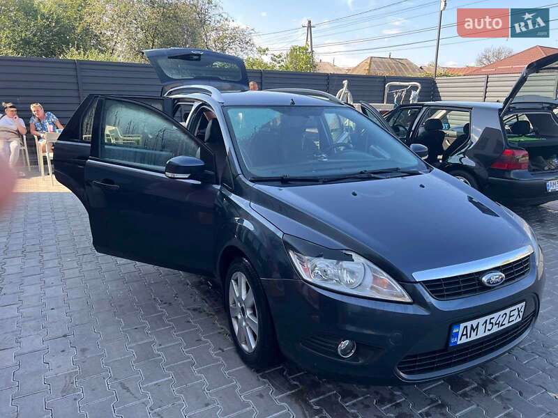 Ford Focus 2010