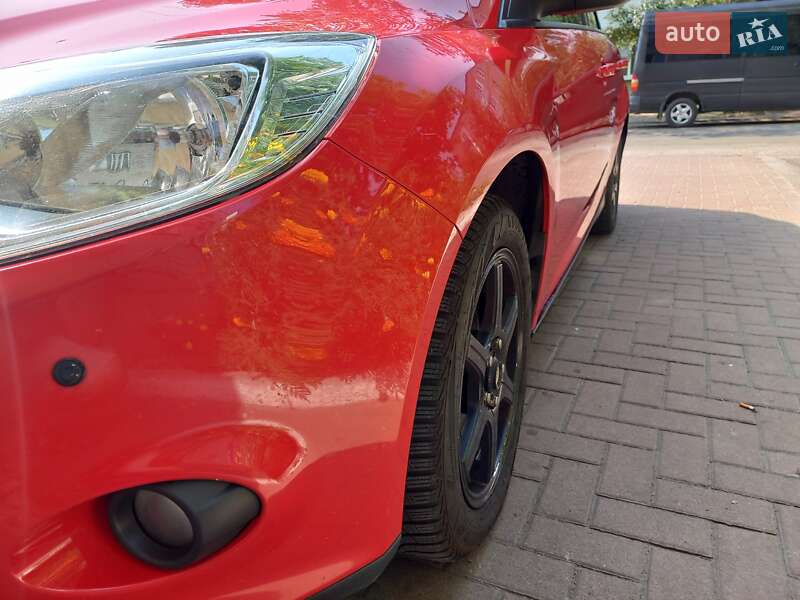 Универсал Ford Focus 2012 в Киеве фото 2 Универсал Ford Focus 2012 в Киеве
