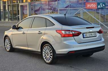 Седан Ford Focus 2011 в 