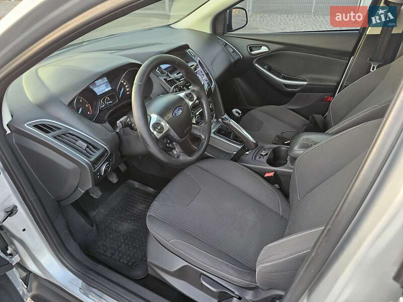 Седан Ford Focus 2011 в Днепре фото 13 Седан Ford Focus 2011 в Днепре
