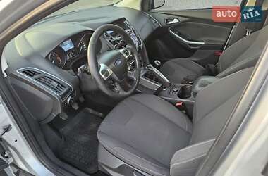 Седан Ford Focus 2011 в 
