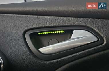 Седан Ford Focus 2011 в 