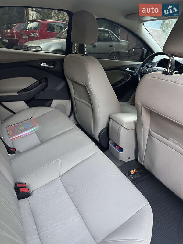 Седан Ford Focus 2015 в Харькове фото 12 Седан Ford Focus 2015 в Харькове
