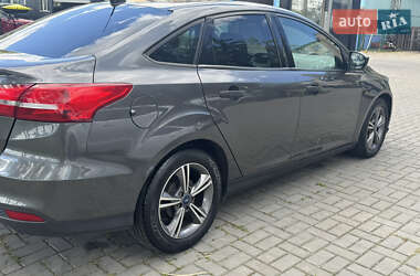 Седан Ford Focus 2017 в 