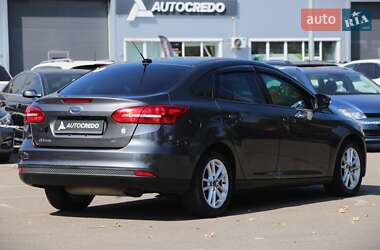Седан Ford Focus 2016 в 