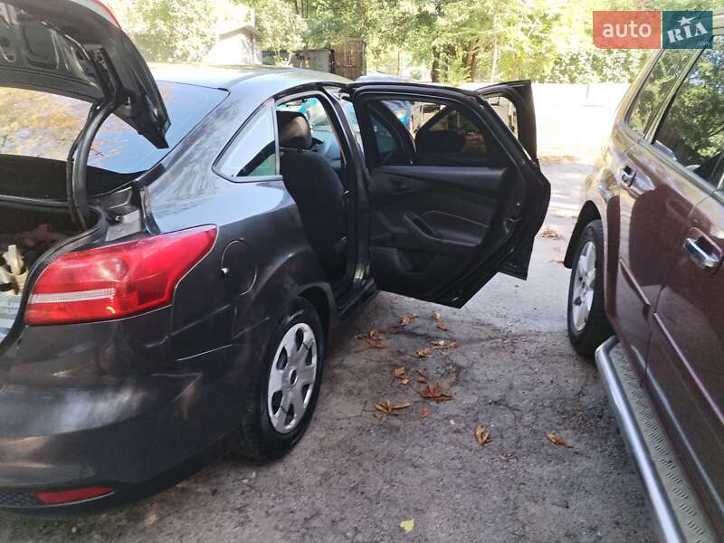 Седан Ford Focus 2016 в Запоріжжі фото 38 Седан Ford Focus 2016 в Запоріжжі