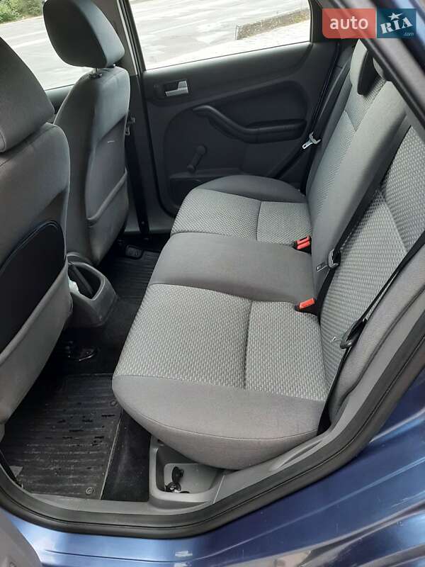 Хэтчбек Ford Focus 2006 в Ивано-Франковске фото 14 Хэтчбек Ford Focus 2006 в Ивано-Франковске