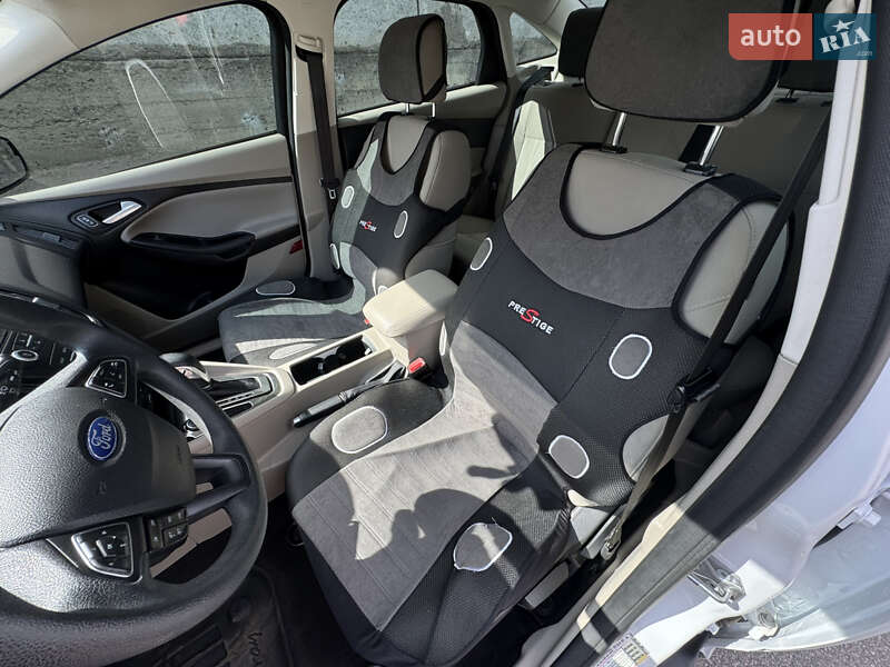 Седан Ford Focus 2017 в Києві